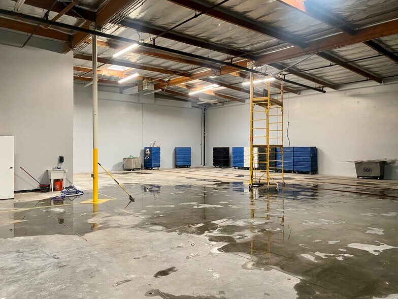 More Photos Of 4621 Littlejohn St, Baldwin Park Distribution For Sale