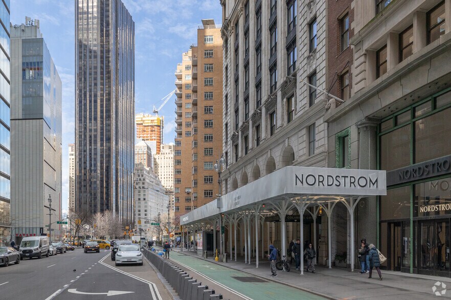 More Photos Of 5 Columbus Cir, New York Coworking Space