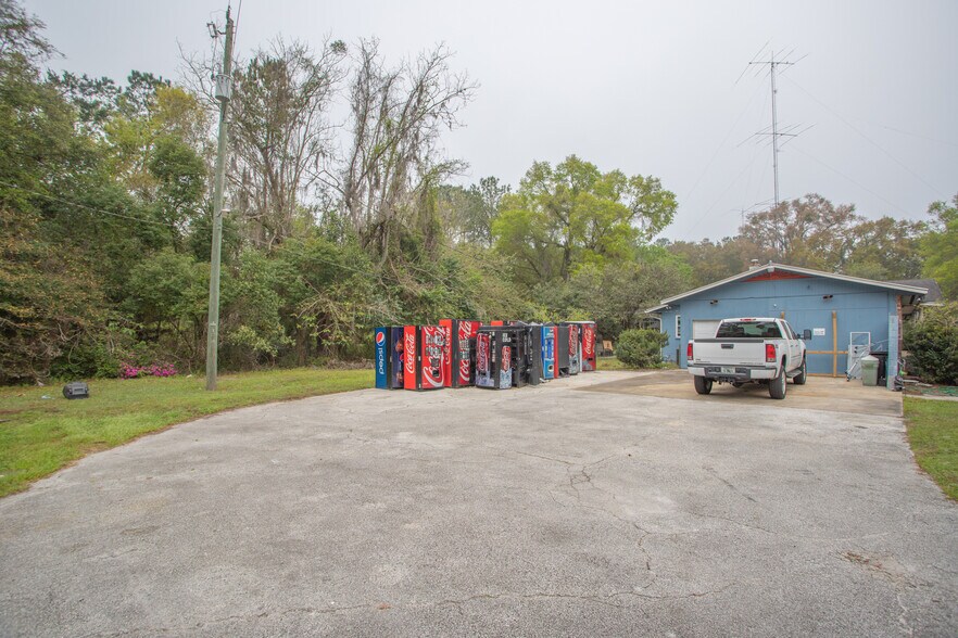 More Photos Of 6004 Se Us Highway 301, Hawthorne Specialty For Sale