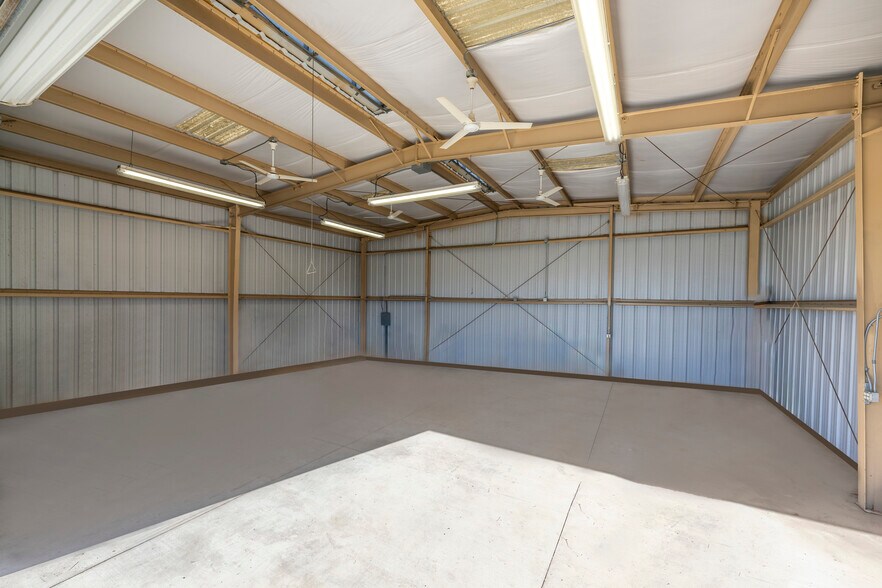 More Photos Of 1881 Fuerte St, Fallbrook Garden Center For Sale