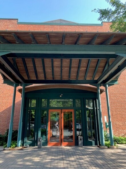 More Photos Of 425 N Prince St, Lancaster Loft Creative Space For Lease