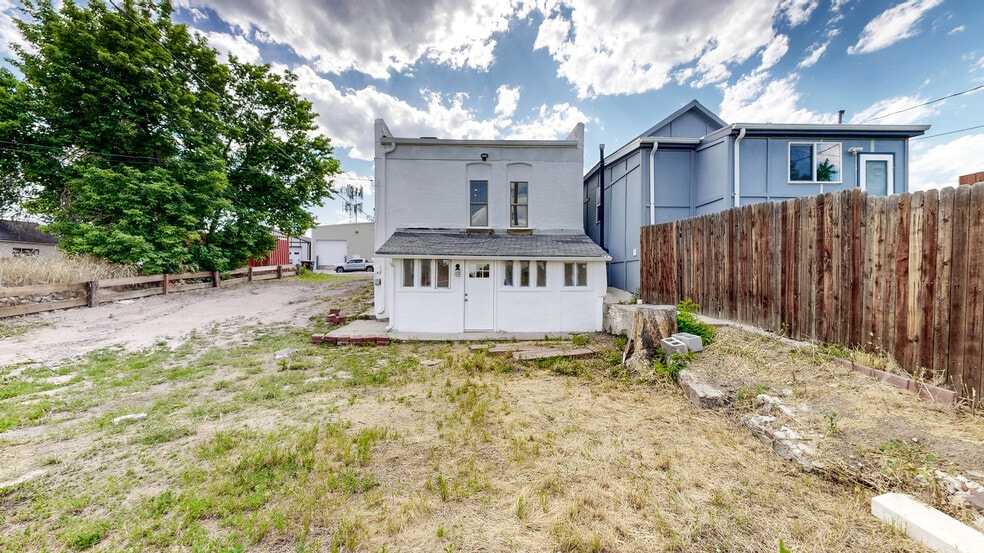 More Photos Of 4342 Delaware St, Denver Warehouse For Sale