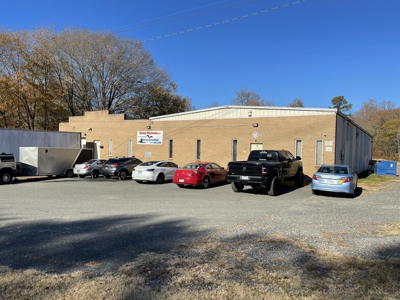 Primary Photo Of 304-306 E Jenkins St, Dallas Manufacturing For Sale