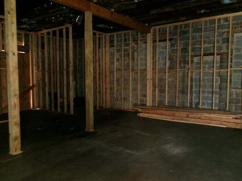 More Photos Of 337 Oak st, Passaic General Retail For Sale