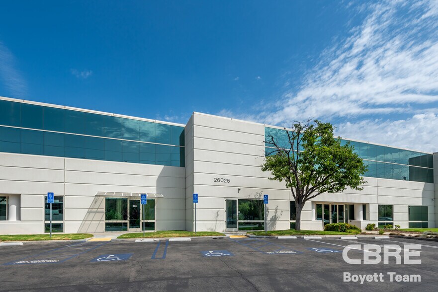 More Photos Of 26025 Mureau Rd, Calabasas Office For Sale