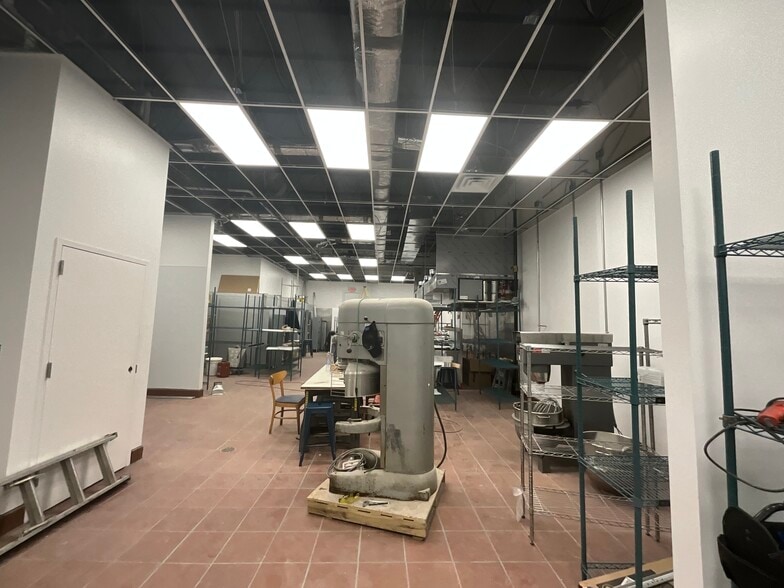 More Photos Of 5951-5953 Halpine Rd, Rockville Warehouse For Lease