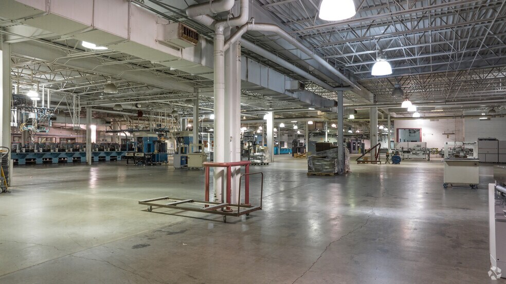 More Photos Of 458 Whitfield St, Fayetteville Manufacturing For Lease