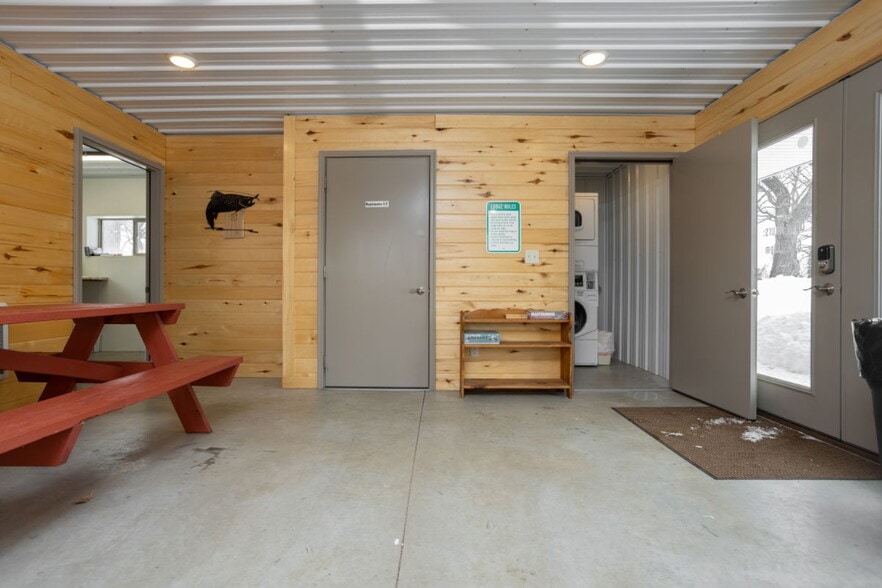 More Photos Of 102 Glenhaven Dr, Battle Lake Hospitality For Sale