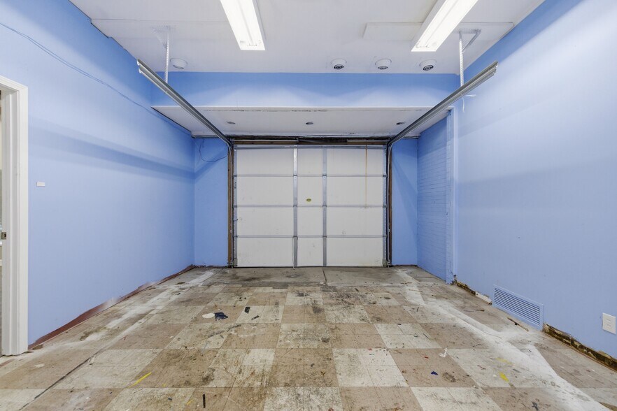 More Photos Of 325 W Main St, Lebanon Office Residential For Sale