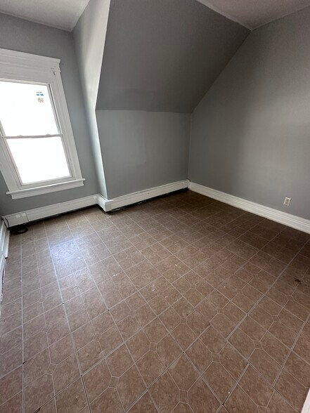 More Photos Of 320-322 Chestnut St, New Britain Apartments For Sale