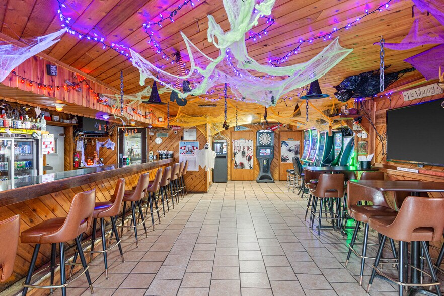 More Photos Of N4183 4th Ave, Hancock Bar For Sale