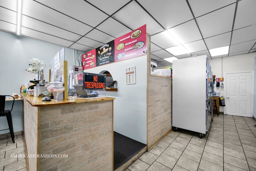 More Photos Of 209-211 5th St, Aurora Storefront For Sale