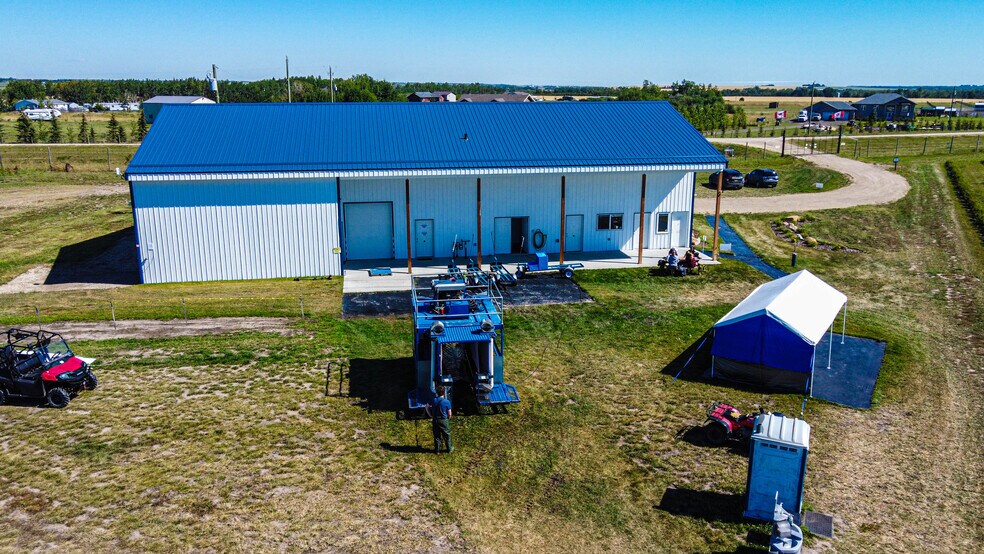 More Photos Of 705068 82 -1, Wembley General Retail For Sale