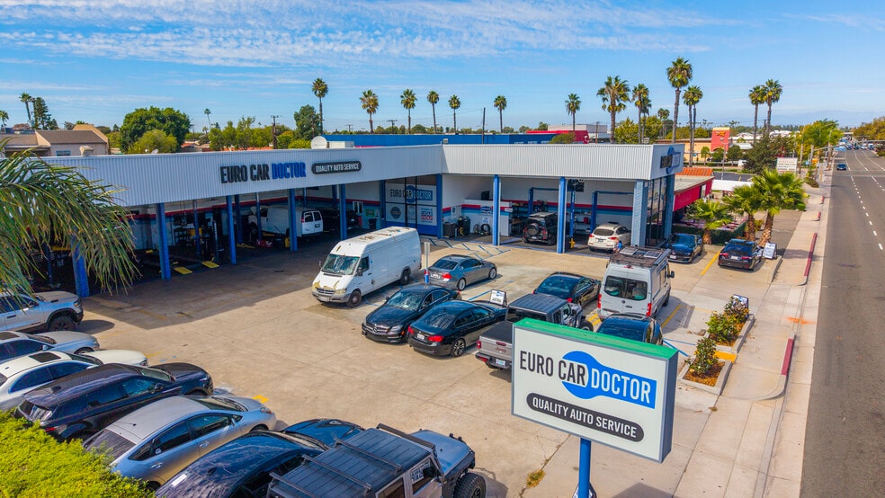Primary Photo Of 3005 Harbor Blvd, Costa Mesa Auto Repair For Sale