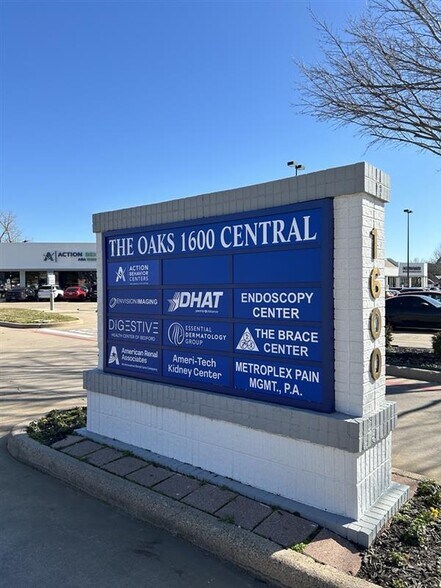 More Photos Of 1600 Central Dr, Bedford Medical For Lease