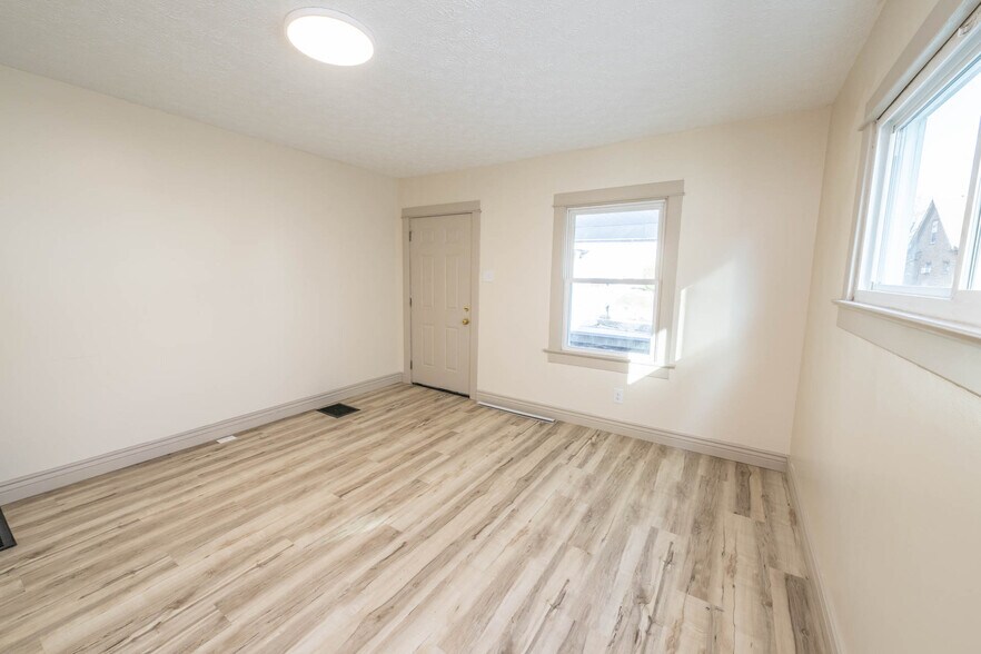 More Photos Of 128 E Bruce Ave, Dayton Multifamily For Sale