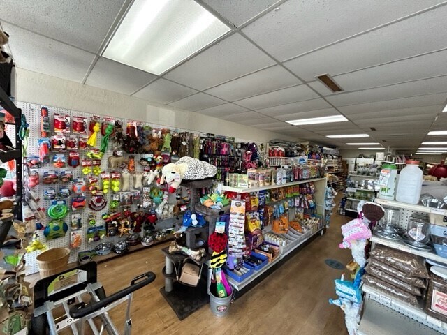 More Photos Of 13748 Center St, Carmel Valley Office Residential For Lease