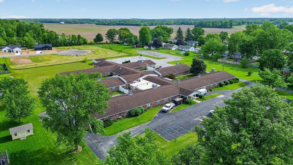 More Photos Of 1529 W Lancaster St, Bluffton Rehabilitation Center For Sale