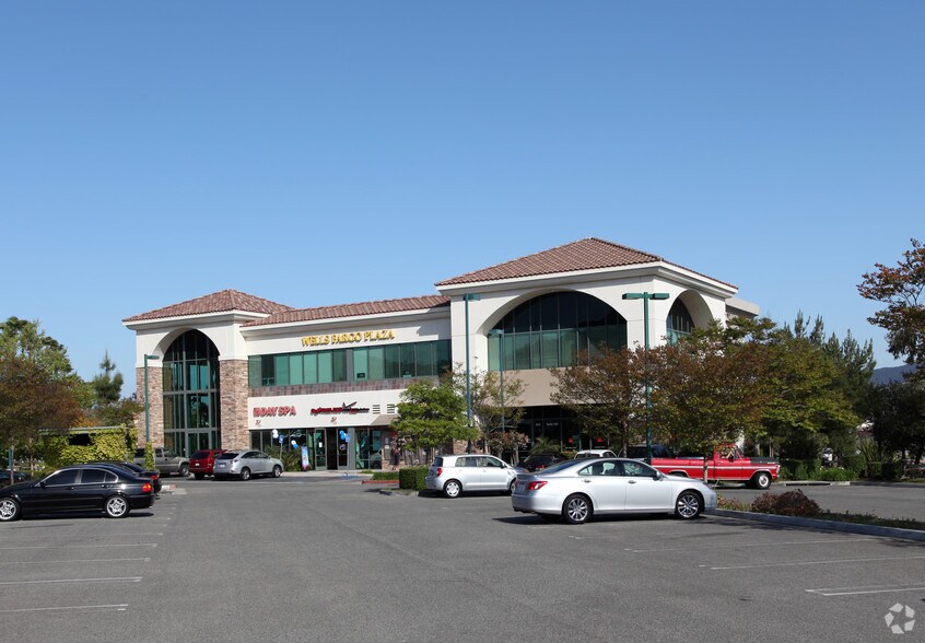 More Photos Of 925 Broadbeck Dr, Thousand Oaks Office For Lease