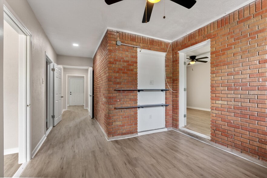 More Photos Of 10205 Old Manchaca Rd, Austin Flex For Lease