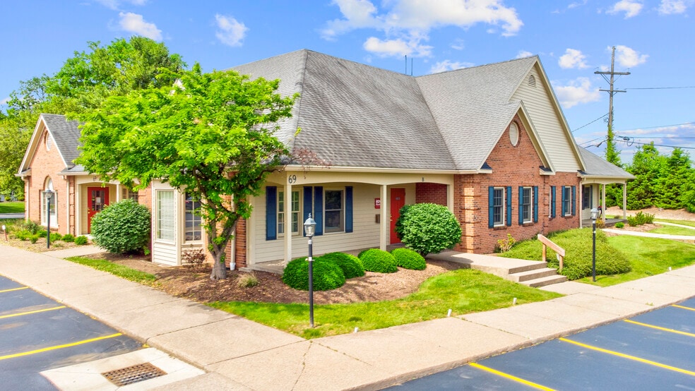 Primary Photo Of 69 Monroe Ave, Pittsford Office For Lease