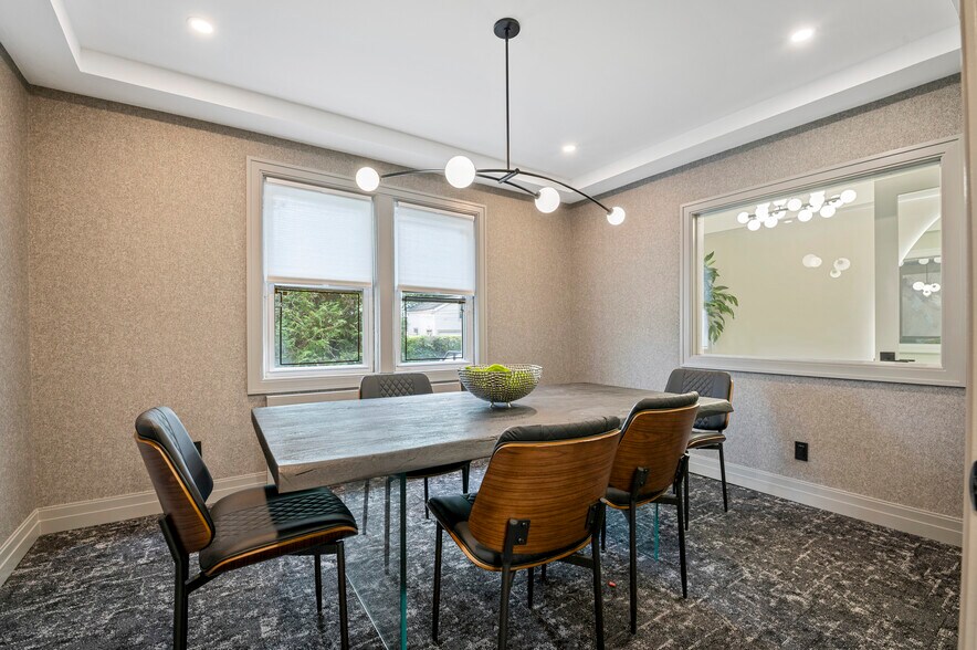 More Photos Of 1553 Broadway, Hewlett Office For Lease