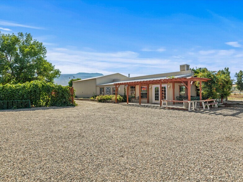 More Photos Of 3669 G Rd, Palisade Freestanding For Sale