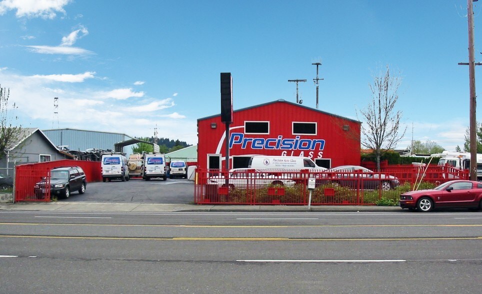 Primary Photo Of 10735 SE Foster Rd, Portland Warehouse For Lease