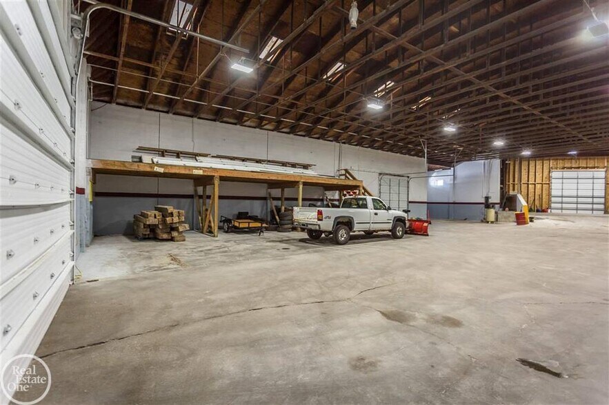 More Photos Of 3519 Military St, Port Huron Industrial For Sale