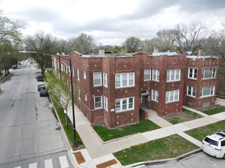 More Photos Of , Chicago Multifamily For Sale