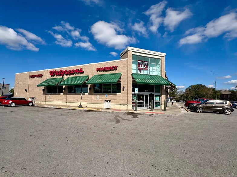 More Photos Of 3121 S 24th St, Omaha Drugstore For Lease