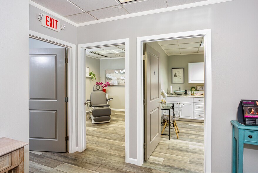 More Photos Of 14300 SE First St, Vancouver Office For Lease