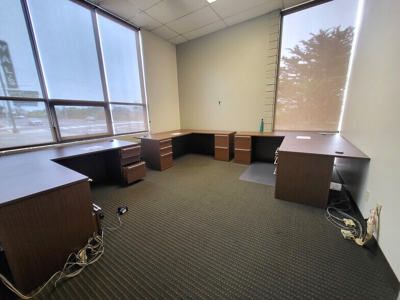 More Photos Of 2488 Junipero Serra Blvd, Daly City Office For Sale