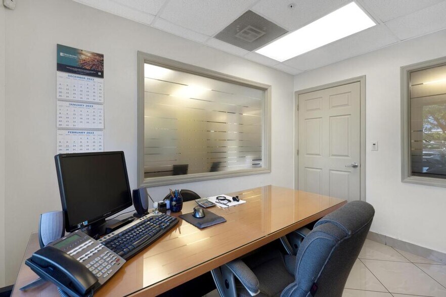 More Photos Of 7860 NW 46th St, Doral Distribution For Lease