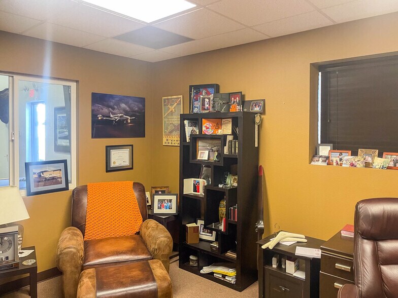 More Photos Of 2815 NW Aviation Dr, Roseburg Warehouse For Sale
