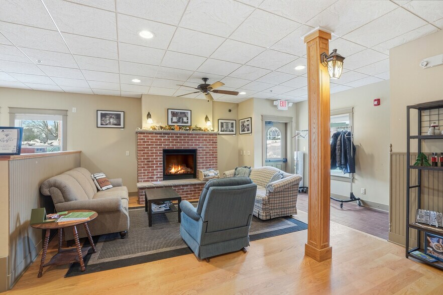 More Photos Of 116 W Main St, West Branch General Retail For Sale