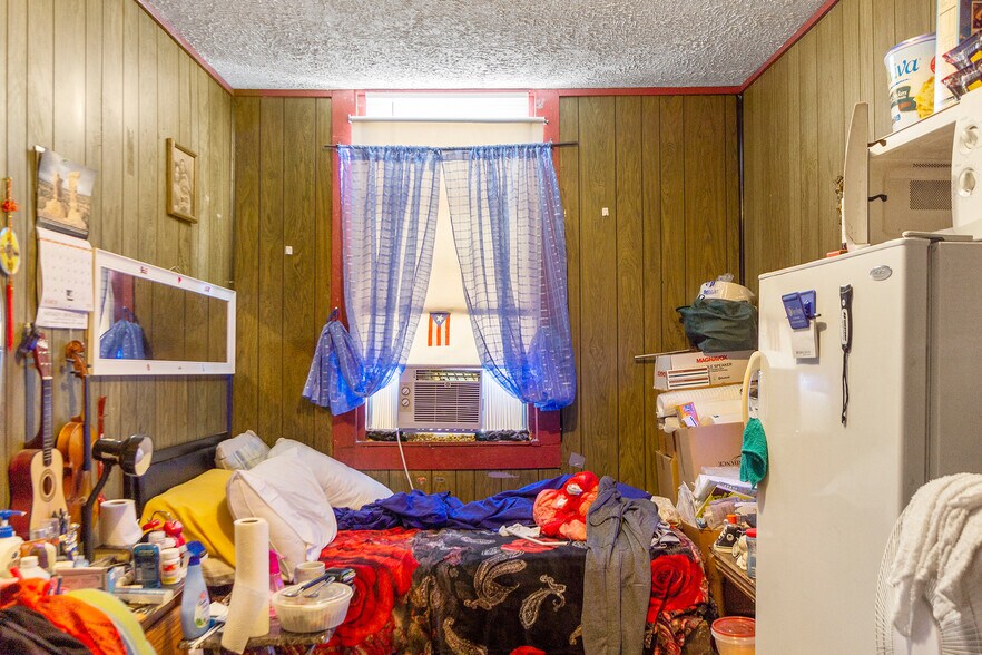 More Photos Of 2111 Germantown Ave, Philadelphia Bar For Sale
