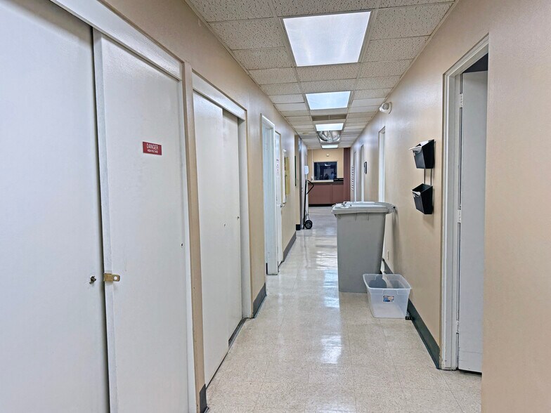 More Photos Of 1904 N Orange Grove Ave, Pomona Medical For Lease