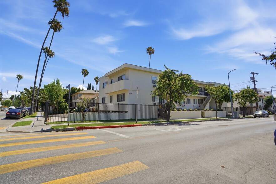 More Photos Of 1220 N Van Ness Ave, Los Angeles Apartments For Sale