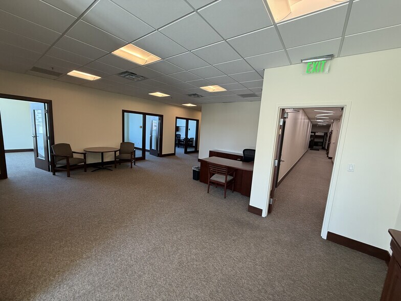 More Photos Of 180 N University Ave, Provo Office For Sale