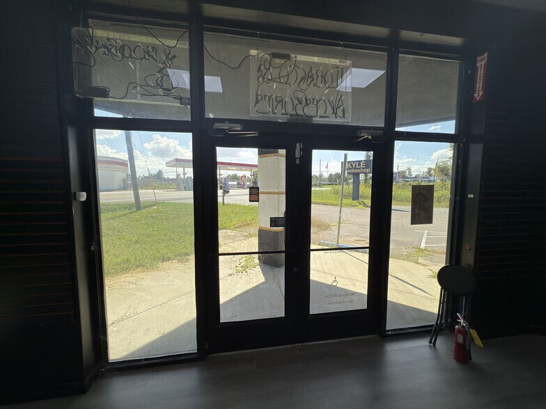 More Photos Of 2811 Highway 71, Marianna Freestanding For Lease