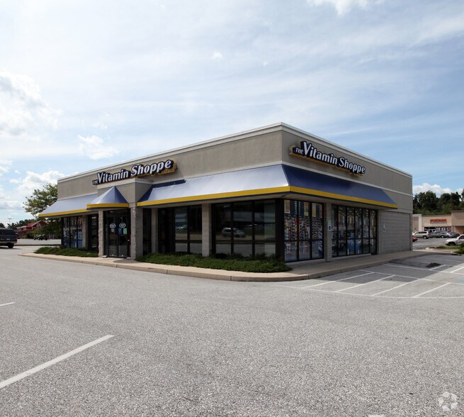 More Photos Of 351-425 Loucks Rd, York Unknown For Lease