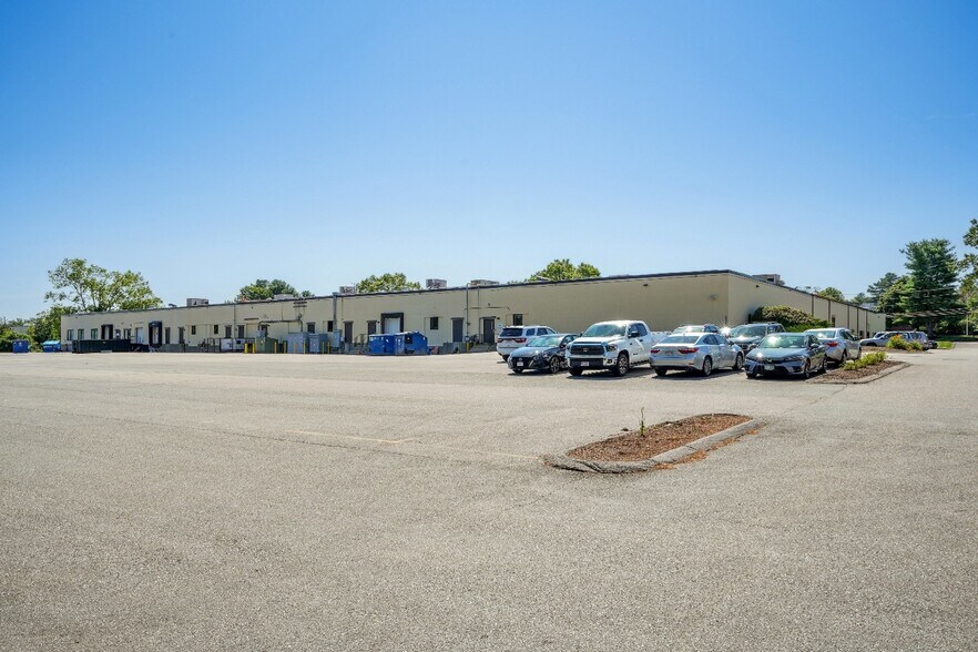 More Photos Of 19 Alpha Rd, Chelmsford Research And Development For Lease