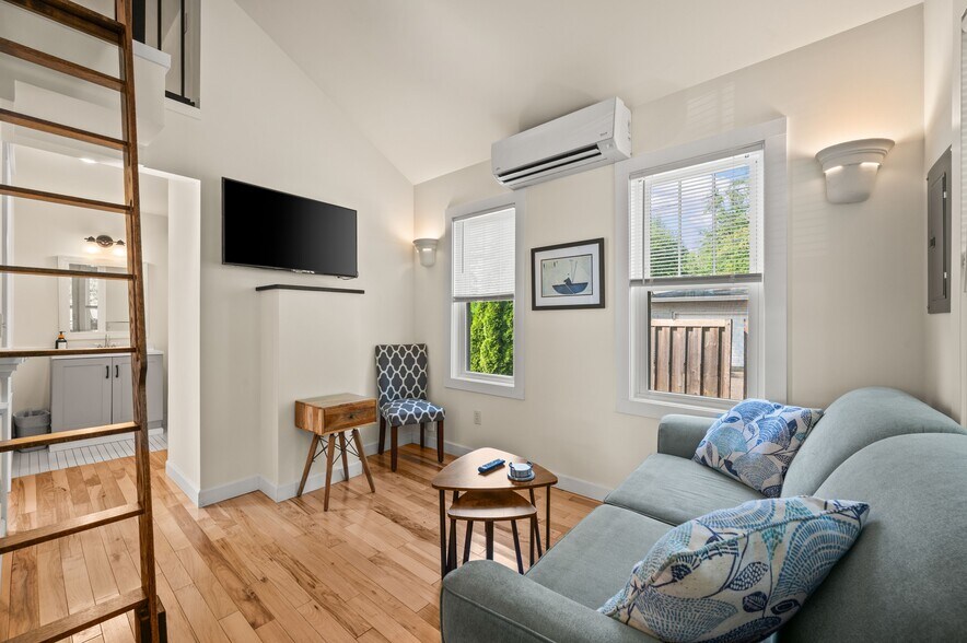 More Photos Of 5358 Paw Paw Lake Rd, Coloma Apartments For Sale