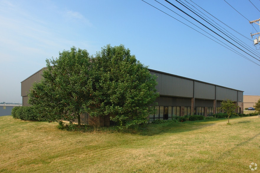 More Photos Of 10920 Plantside Dr, Louisville Warehouse For Lease