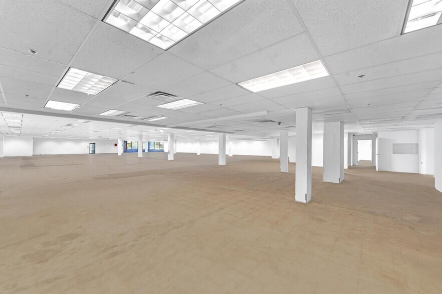 More Photos Of 7121-7177 S US Highway 1, Port Saint Lucie General Retail For Lease