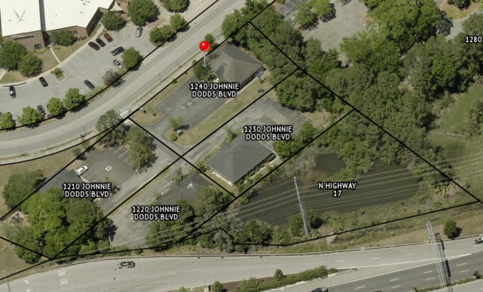 More Photos Of 1240 Hospital Dr, Mount Pleasant Medical For Lease