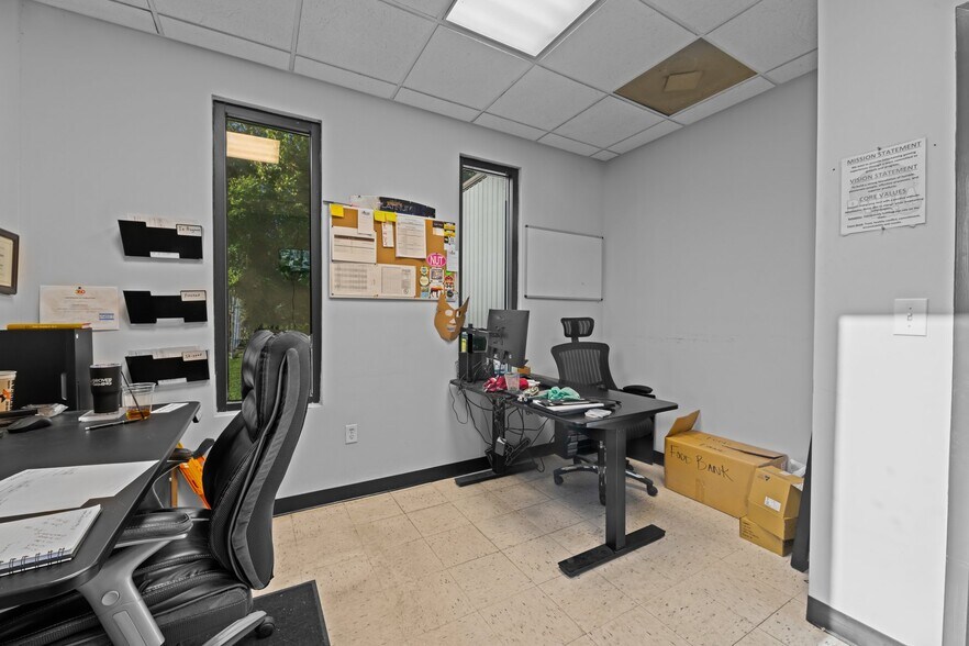 More Photos Of 3283 Frog Level Rd, Greenville Warehouse For Sale