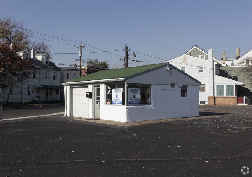 Primary Photo Of 301 N Broadway, Gloucester City Auto Dealership For Lease