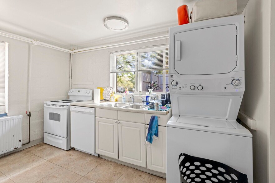 More Photos Of 735 17th St, Boulder Apartments For Sale